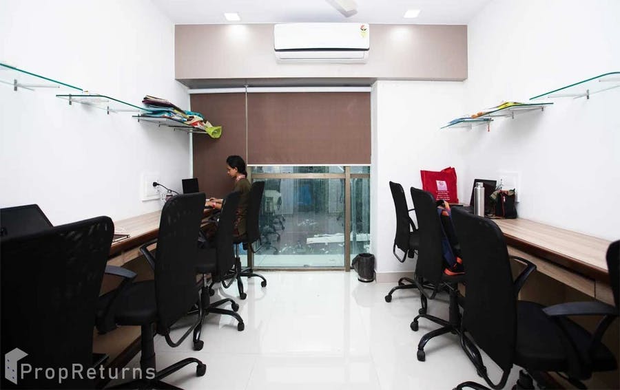 Avirahi Office Space Kandivali in Kandivali, Mumbai
